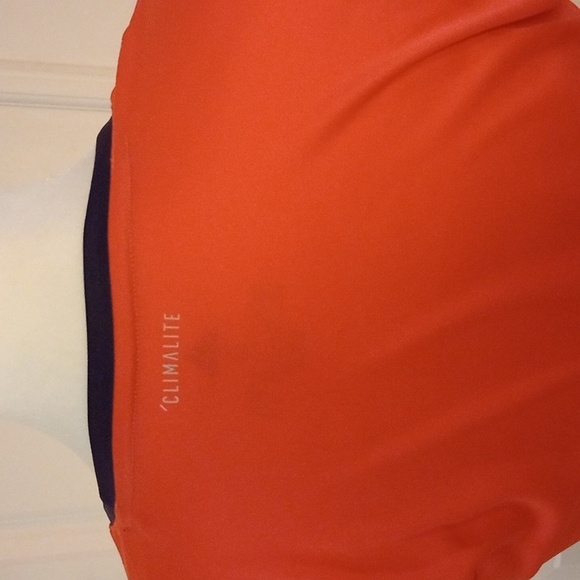 Women's Adidas workout shirt, Small - Picture 4 of 6